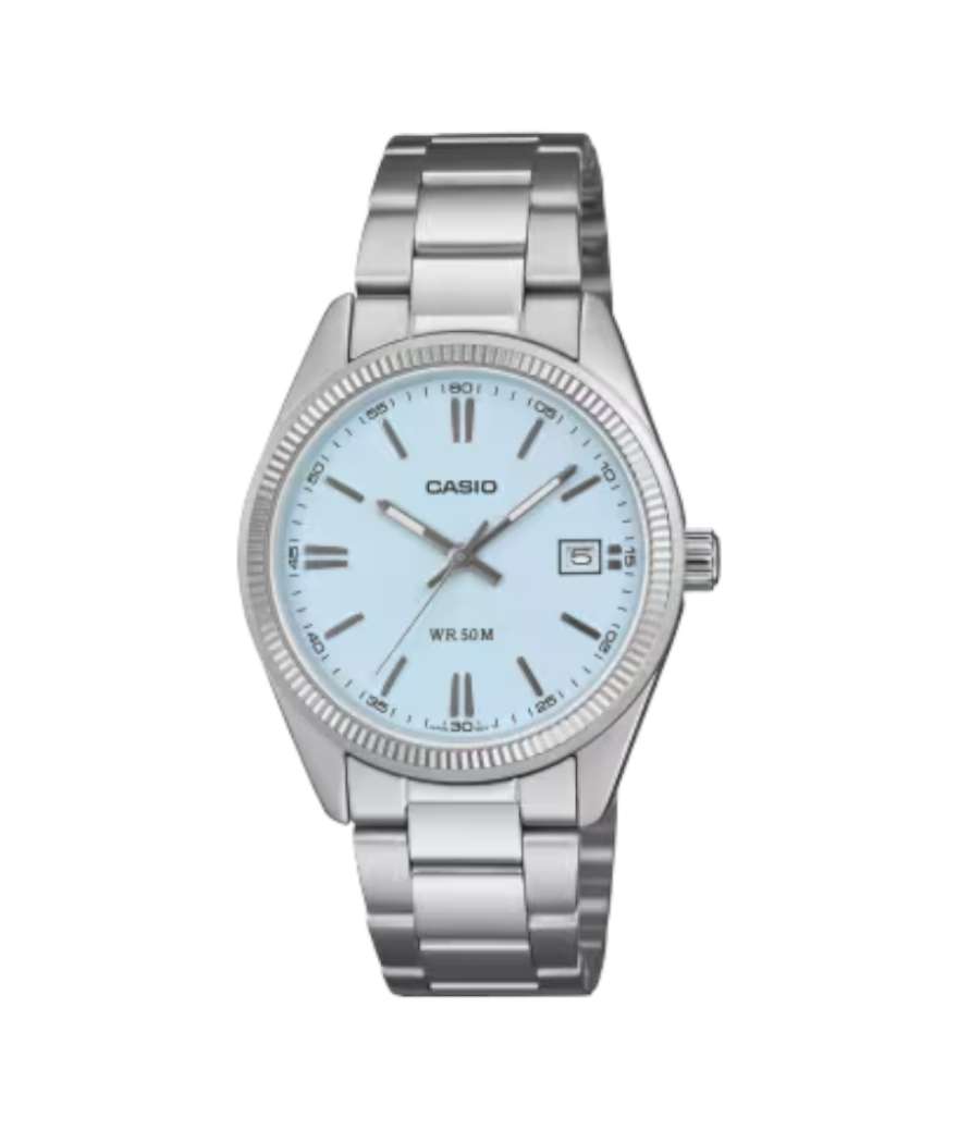 Reloj Casio UTP-1302PD-2A2VEF con esfera azul claro, calendario, cristal mineral y brazalete de acero inoxidable.